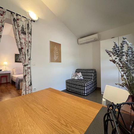 Apartment Cozy&Quiet 로비니 외부 사진